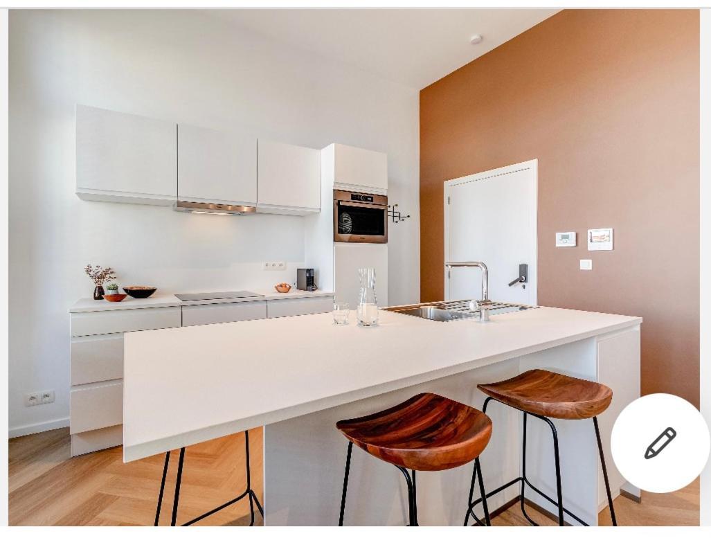 Room Engine Residence Anvers Exterior foto
